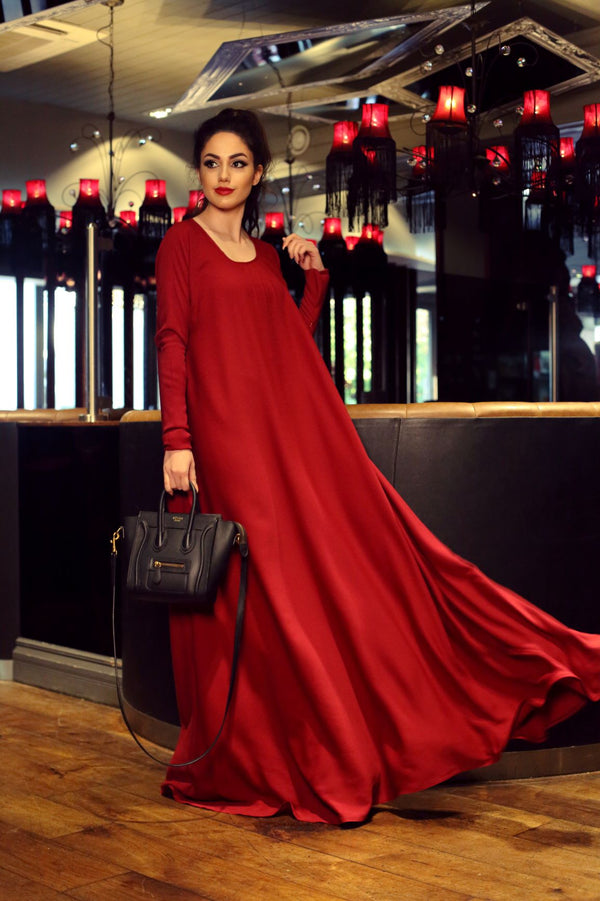 A LINE CRIMSON ABAYA